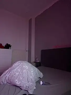 Snapshot of _MelinaCurves_ chatting on 04/09/26, 09:09 MelinaCurves online show from 04/09/26, 09:09