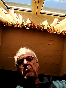 Snapshot of Torture_cock_balls chatting on 03/18/25, 04:37 Torture cock balls online show from 03/18/25, 04:37