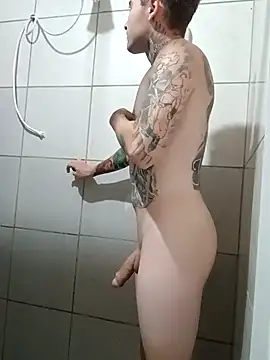 Snapshot of DanielMagains chatting on 10/14/25, 10:10 DanielMagains online show from 10/14/25, 10:10