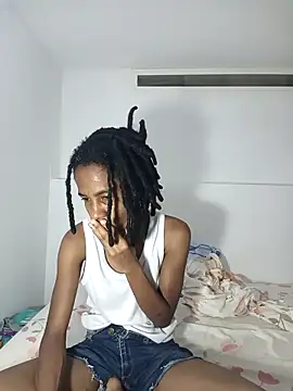 Snapshot of africa_deluxe chatting on 12/19/25, 09:38 africa deluxe online show from 12/19/25, 09:38