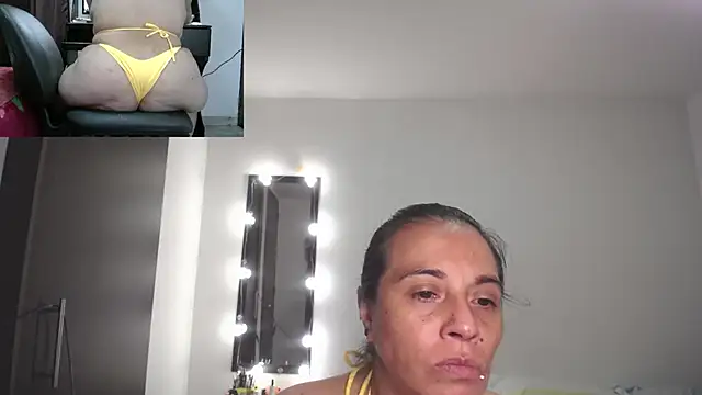 zoe hotxxx online show from 11/23/25, 11:59