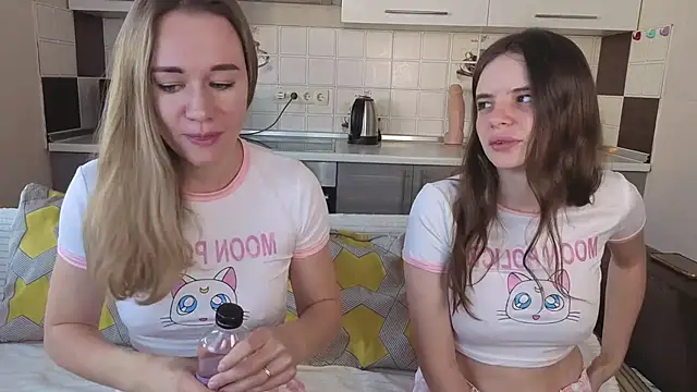 Naughty Alice online show from 11/21/25, 06:12