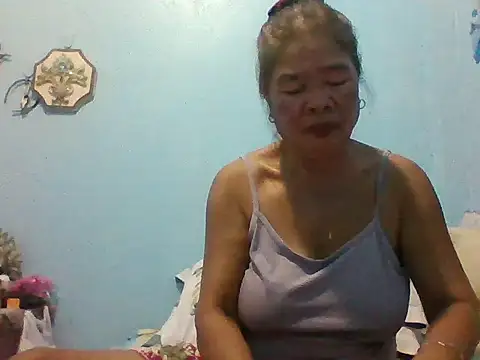 Snapshot of sexylizzy4u chatting on 06/29/26, 05:57 sexylizzy4u online show from 06/29/26, 05:57