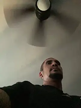 Snapshot of Slumlords chatting on 03/25/26, 09:54 Slumlords online show from 03/25/26, 09:54