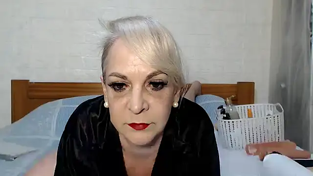 Snapshot of awild_kitten chatting on 05/03/26, 09:37 awild kitten online show from 05/03/26, 09:37