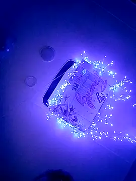 Snapshot of ExoticCarpark chatting on 09/13/25, 08:08 ExoticCarpark online show from 09/13/25, 08:08