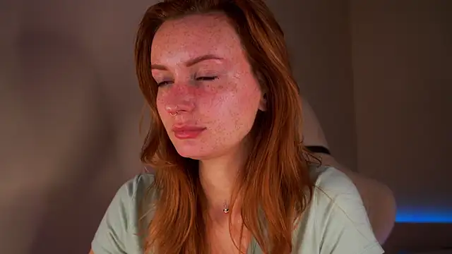 Snapshot of Liuba_Fox chatting on 01/18/25, 11:33 Liuba Fox online show from 01/18/25, 11:33