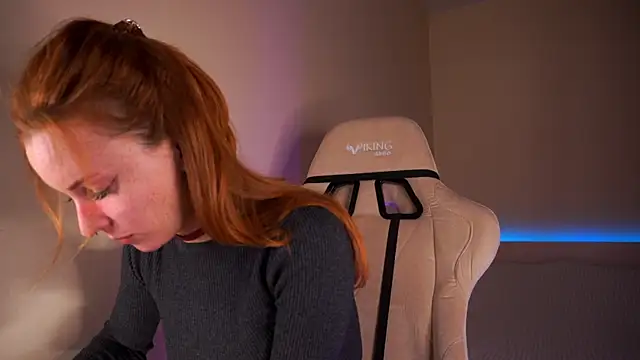 Snapshot of Liuba_Fox chatting on 01/22/25, 08:06 Liuba Fox online show from 01/22/25, 08:06