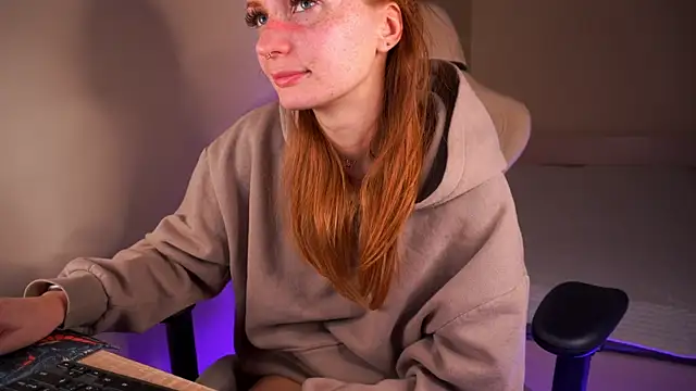 Snapshot of Liuba_Fox chatting on 02/05/25, 08:46 Liuba Fox online show from 02/05/25, 08:46