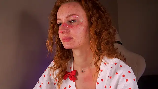 Snapshot of Liuba_Fox chatting on 02/12/25, 07:56 Liuba Fox online show from 02/12/25, 07:56