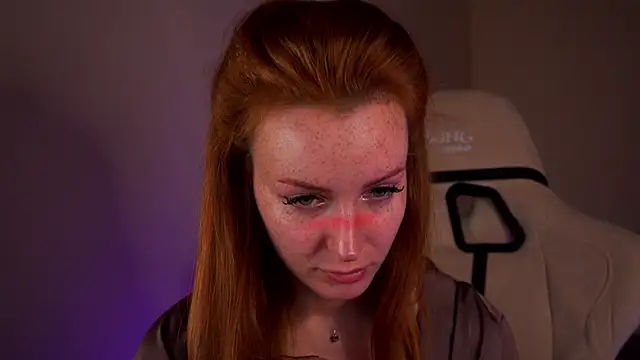 Snapshot of Liuba_Fox chatting on 02/17/25, 07:42 Liuba Fox online show from 02/17/25, 07:42