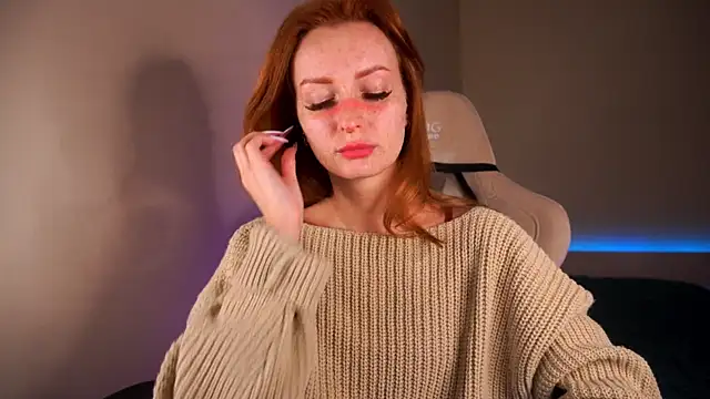 Snapshot of Liuba_Fox chatting on 03/07/25, 08:33 Liuba Fox online show from 03/07/25, 08:33