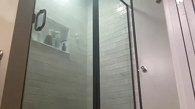 Snapshot of bryanerix chatting on 09/29/25, 10:14 bryanerix online show from 09/29/25, 10:14