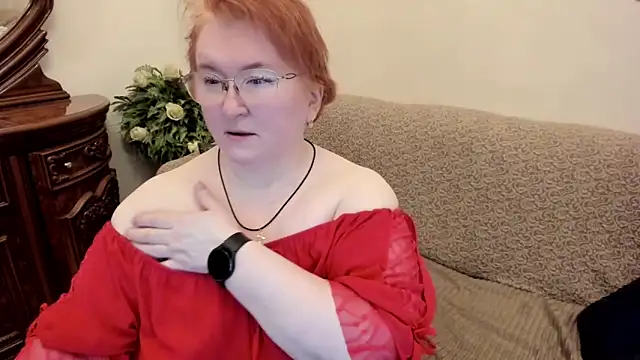 leiamillersonn online show from 12/02/25, 06:19