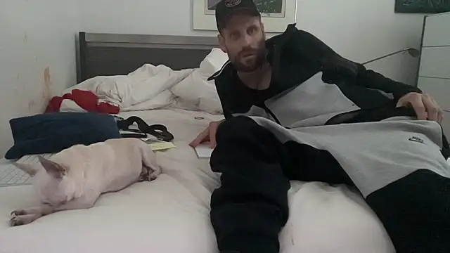 Snapshot of FckbbOy chatting on 02/13/25, 09:17 FckbbOy online show from 02/13/25, 09:17