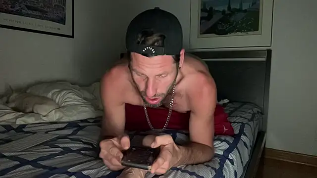 Snapshot of FckbbOy chatting on 09/29/25, 03:44 FckbbOy online show from 09/29/25, 03:44