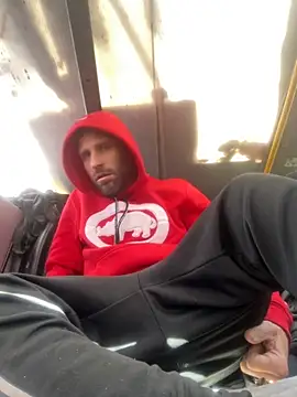 Snapshot of FckbbOy chatting on 10/29/25, 04:53 FckbbOy online show from 10/29/25, 04:53