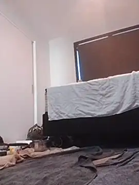 Snapshot of Skody31 chatting on 03/15/26, 04:51 Skody31 online show from 03/15/26, 04:51