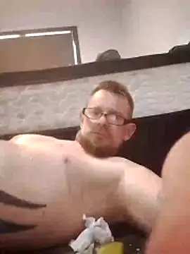 Snapshot of Skody31 chatting on 04/27/26, 01:03 Skody31 online show from 04/27/26, 01:03