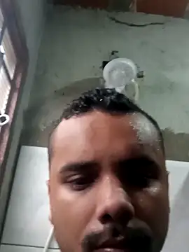 garoto1997 online show from 10/29/25, 06:20