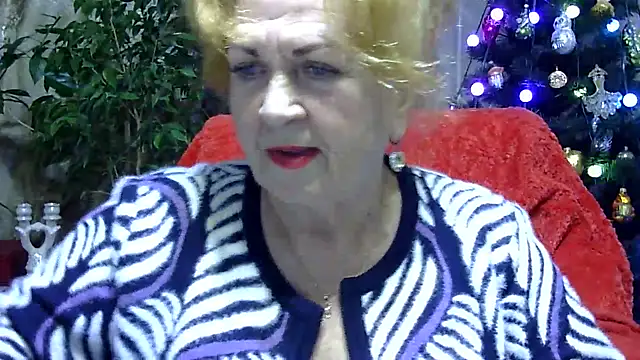 Snapshot of Emma52610 chatting on 01/03/25, 05:31 Emma52610 online show from 01/03/25, 05:31