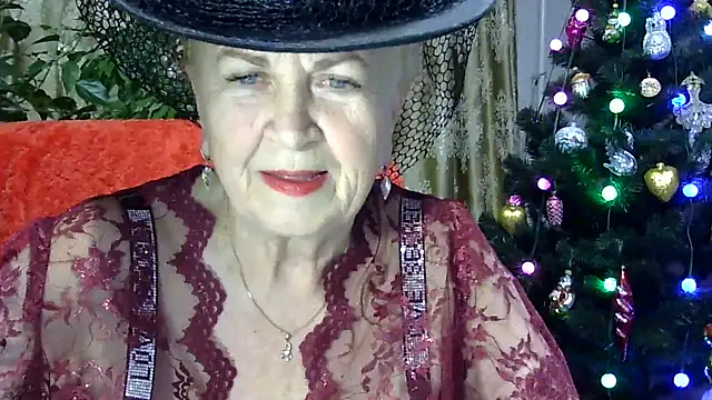 Snapshot of Emma52610 chatting on 01/17/25, 05:51 Emma52610 online show from 01/17/25, 05:51