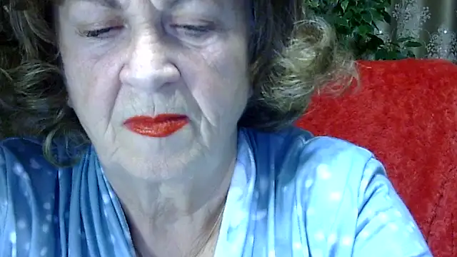 Emma52610 online show from 12/04/25, 06:16