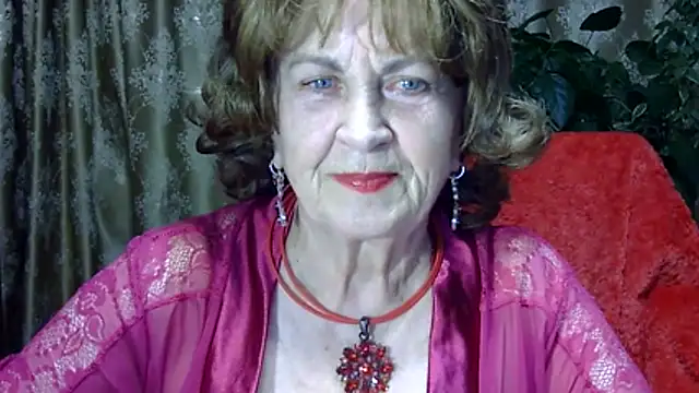 Snapshot of Emma52610 chatting on 04/08/26, 05:13 Emma52610 online show from 04/08/26, 05:13