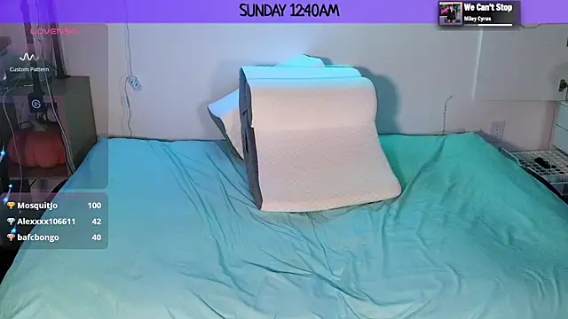 MilaValentina online show from 01/05/25, 05:41