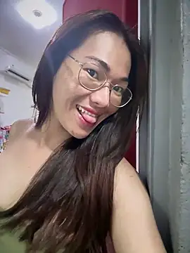 Snapshot of Jakolera2020 chatting on 11/06/25, 04:57 Jakolera2020 online show from 11/06/25, 04:57