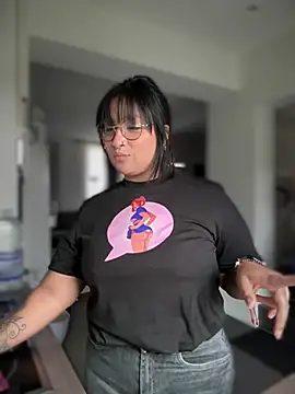 DannaaMeliza online show from 12/15/24, 09:35