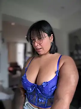 DannaaMeliza online show from 12/26/24, 11:54