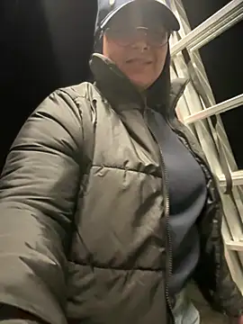 DannaaMeliza online show from 12/27/24, 05:48