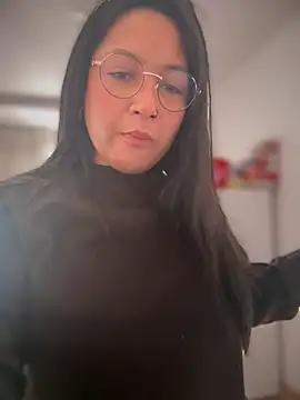 DannaaMeliza online show from 02/26/25, 11:09