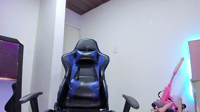 melani xc online show from 11/07/25, 02:28