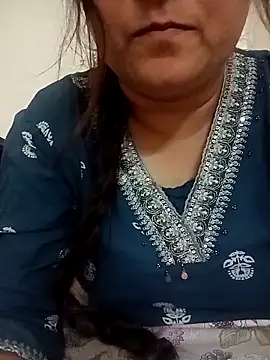 Snapshot of naughtymadam chatting on 03/15/26, 07:36 naughtymadam online show from 03/15/26, 07:36