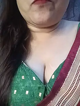 Snapshot of naughtymadam chatting on 05/22/26, 05:58 naughtymadam online show from 05/22/26, 05:58