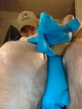 ROBERT0516 online show from 10/27/25, 06:50