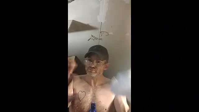 ROBERT0516 online show from 11/28/25, 04:26