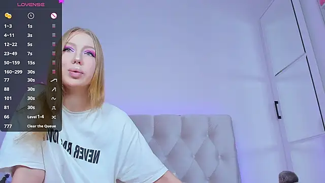 Snapshot of YourWildDestiny chatting on 12/03/24, 11:13 YourWildDestiny online show from 12/03/24, 11:13