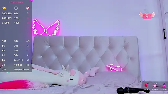 Snapshot of YourWildDestiny chatting on 12/11/24, 07:42 YourWildDestiny online show from 12/11/24, 07:42