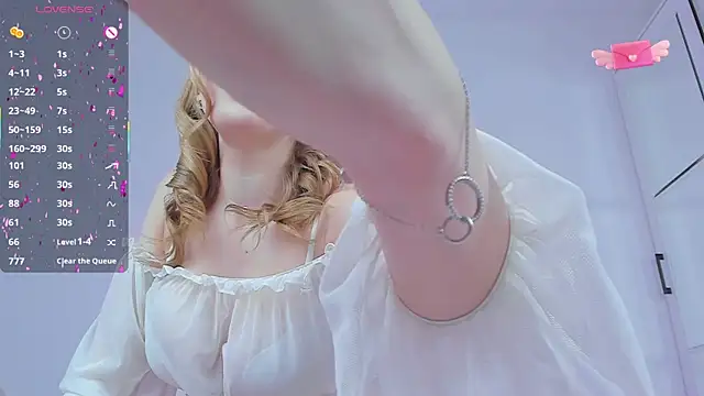 Snapshot of YourWildDestiny chatting on 03/12/25, 03:57 YourWildDestiny online show from 03/12/25, 03:57