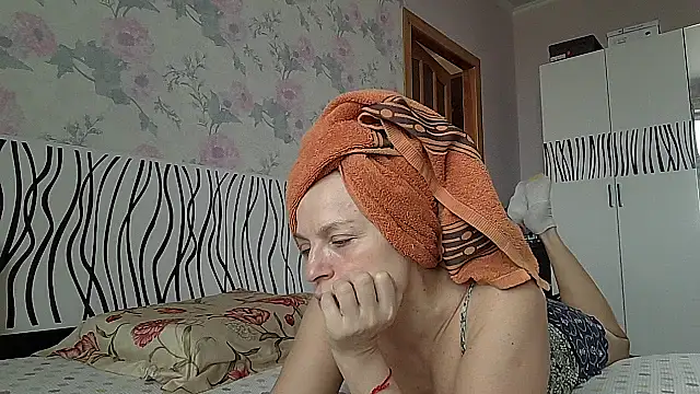 LindaStarS online show from 02/20/26, 06:37