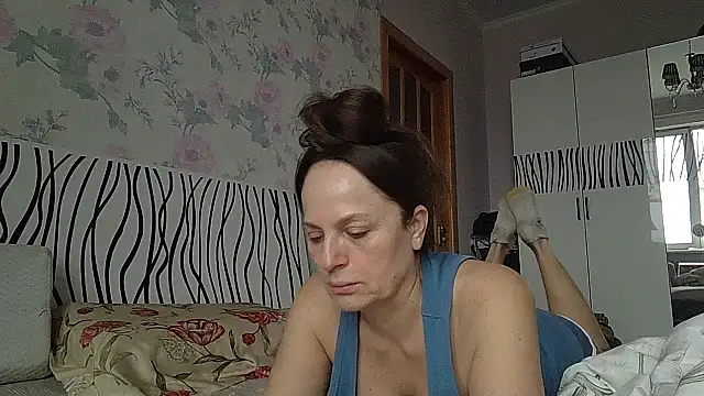 LindaStarS online show from 02/26/26, 06:45