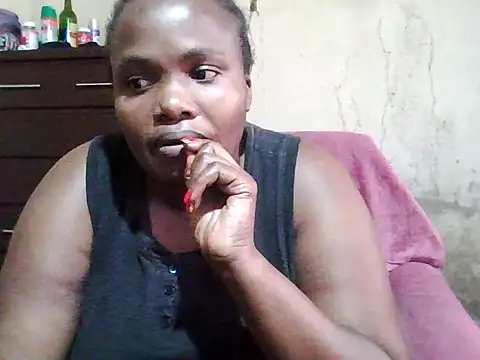 Snapshot of sexybigboobz chatting on 05/08/26, 12:54 sexybigboobz online show from 05/08/26, 12:54