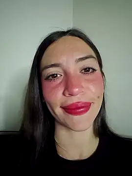 Snapshot of loveuu-bae chatting on 01/08/26, 01:52 loveuu-bae online show from 01/08/26, 01:52