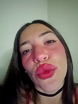 Snapshot of loveuu-bae chatting on 02/08/26, 02:26 loveuu-bae online show from 02/08/26, 02:26