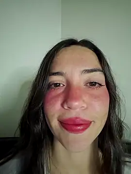 Snapshot of loveuu-bae chatting on 03/20/26, 03:33 loveuu-bae online show from 03/20/26, 03:33