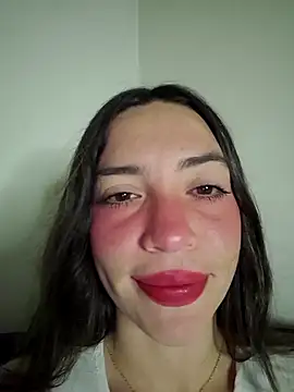 Snapshot of loveuu-bae chatting on 03/28/26, 03:06 loveuu-bae online show from 03/28/26, 03:06