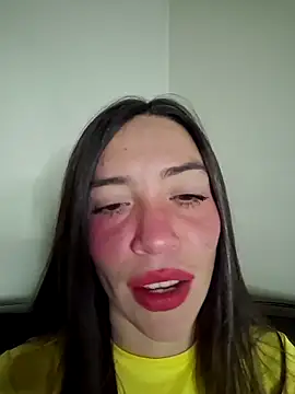 Snapshot of loveuu-bae chatting on 04/01/26, 03:07 loveuu-bae online show from 04/01/26, 03:07